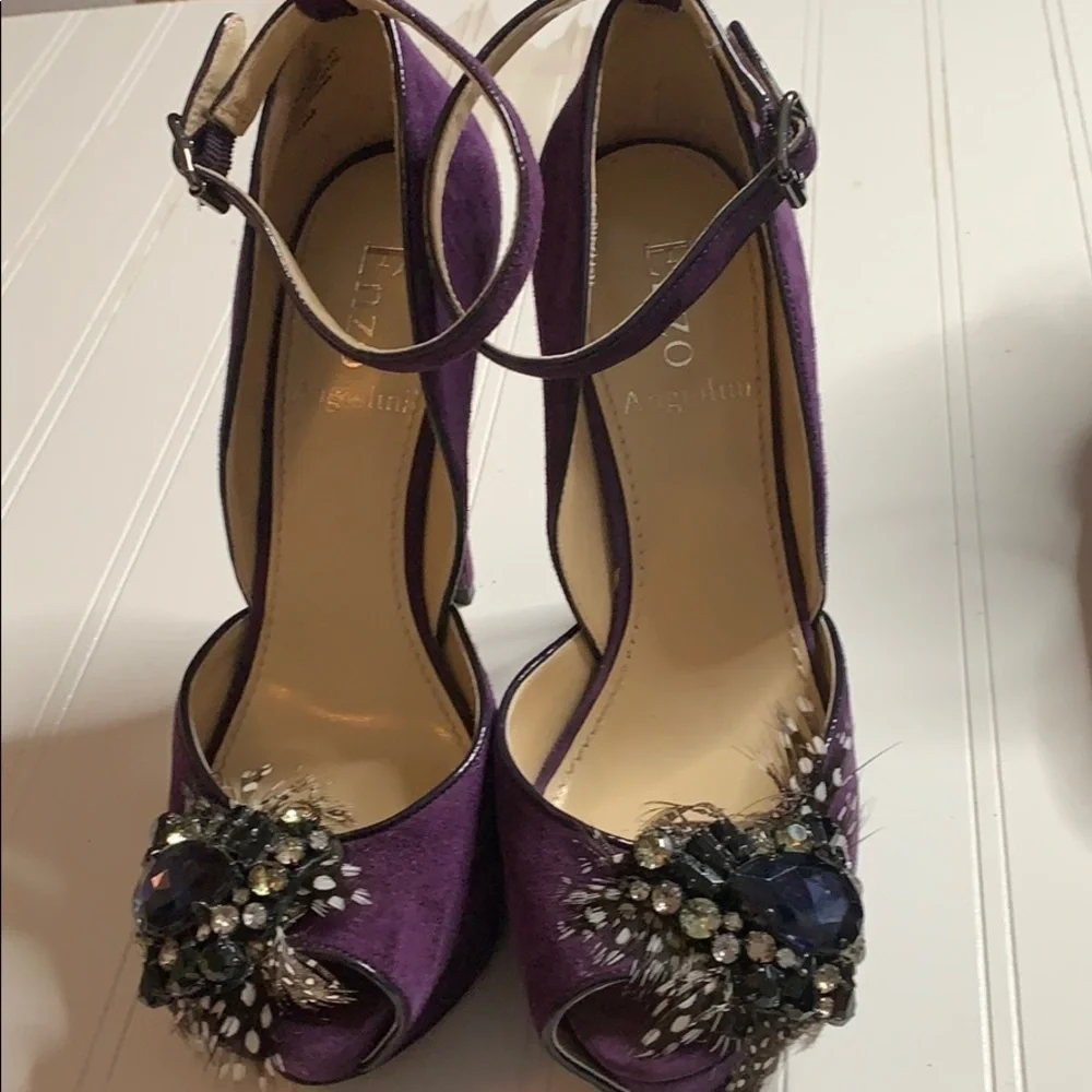 Enzo Angiolini Purple Suede Embellished Stilettos. MCH0811B